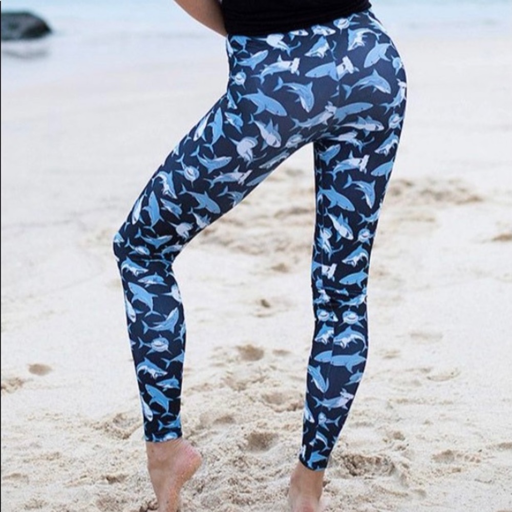 Blackmilk- Mr shark Leggings - Picture 2 of 3